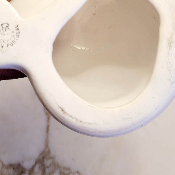 Alcobaca Porcelain Cat - Picture 6 of 6